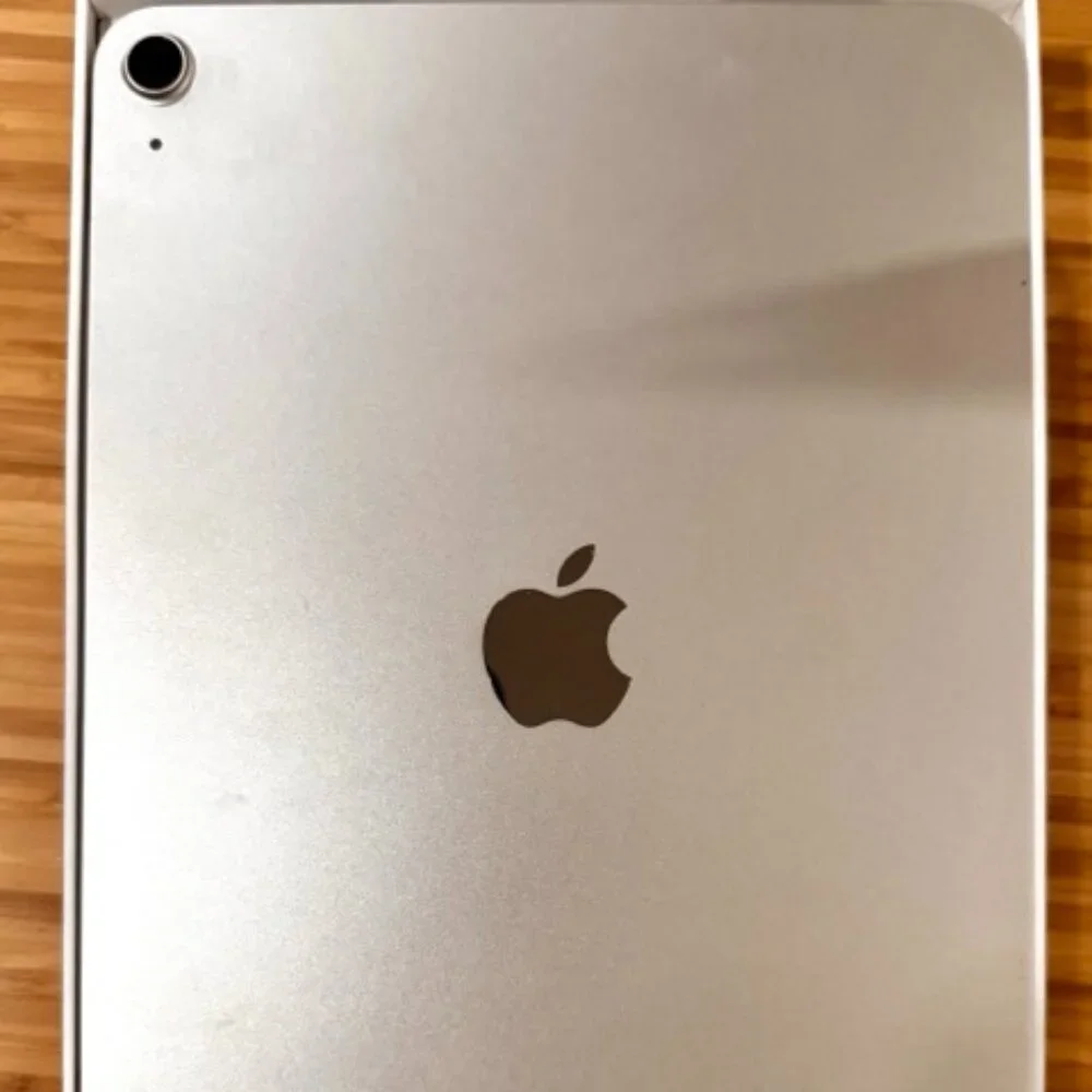 2024 iPad Air (256GB, Starlight) + Magic Keyboard (US English) + Apple Pencil